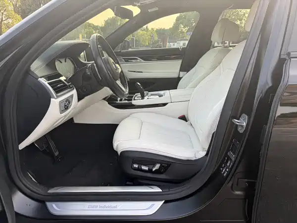 BMW 7 Series 2019