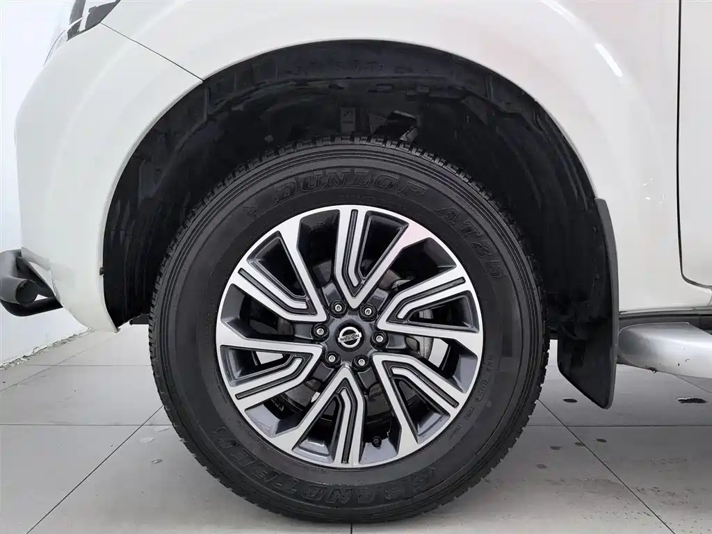 Nissan Terra 2022 — фото 17