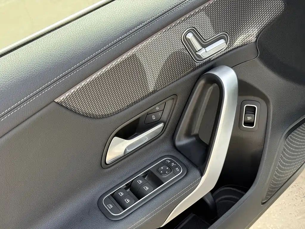 Mercedes-Benz A-Class 2021 — фото 19