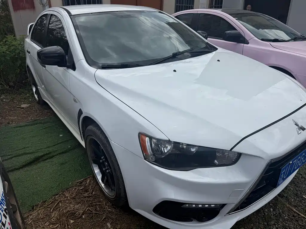 Mitsubishi Lancer EX 2015 — фото 9