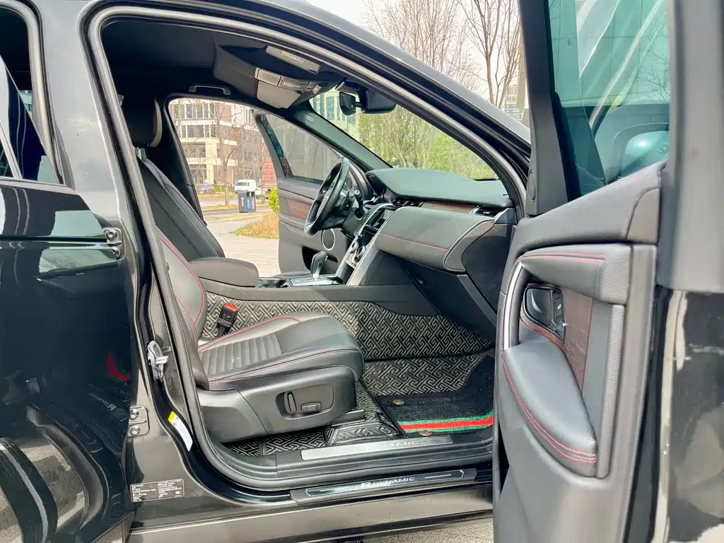 Land Rover Discovery Sport 2020 — фото 9