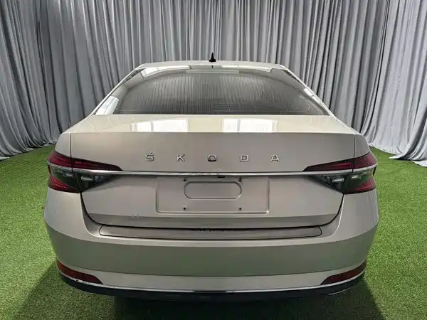 Skoda Superb 2022