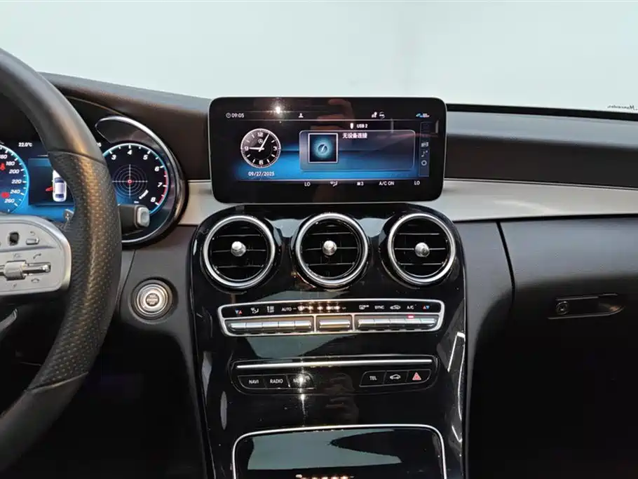 Mercedes-Benz C-Class 2020 — фото 13