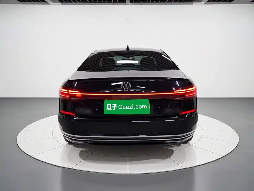 Volkswagen Passat 2024