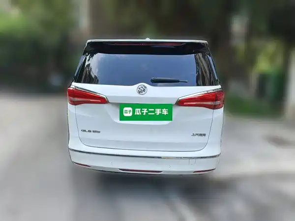 Buick GL8 2017