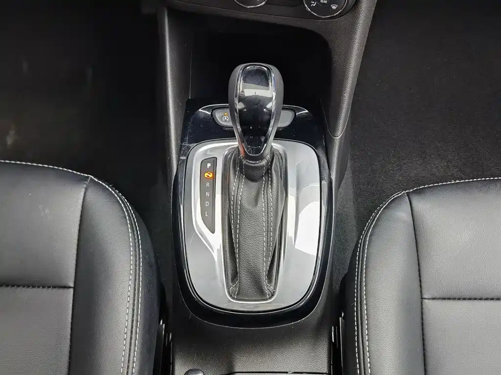 Buick Excelle 2021 — фото 13