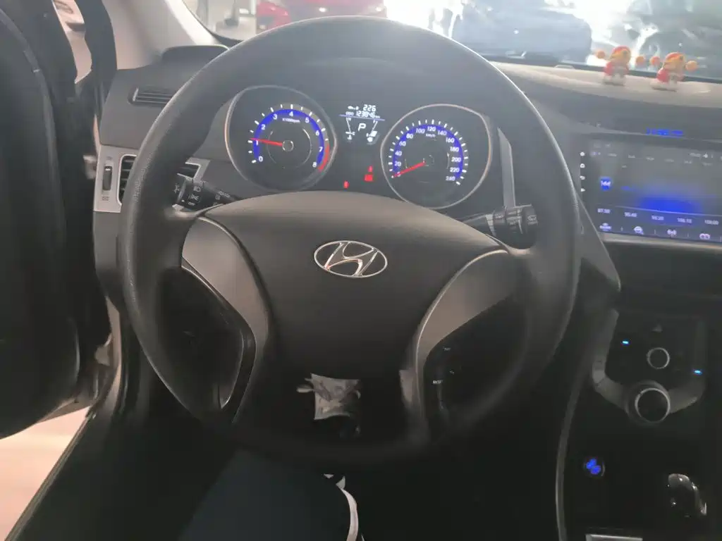 Hyundai Elantra 2017