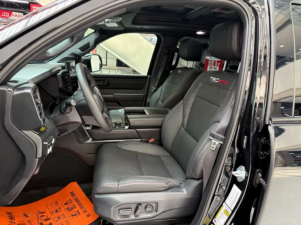 Toyota Sequoia 2025 — фото 13