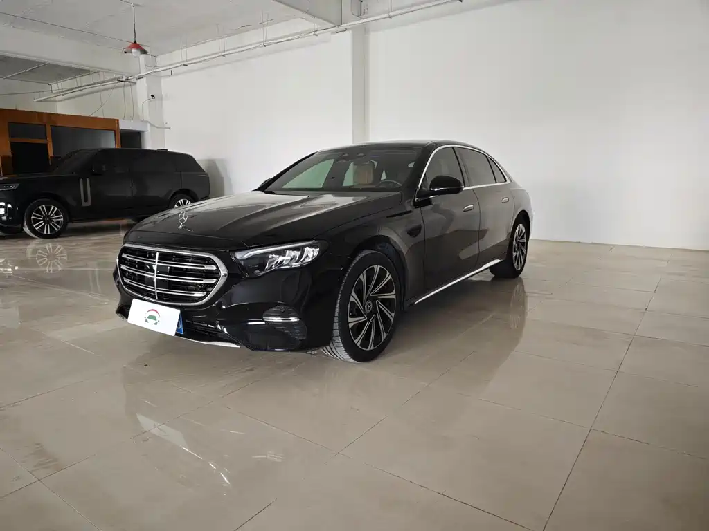 Mercedes-Benz E-Class 2024