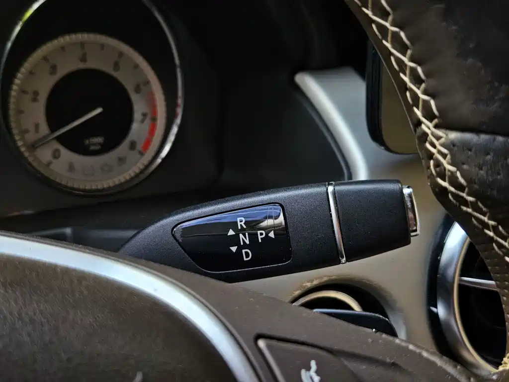 Mercedes-Benz GLK-Class 2012 — фото 17
