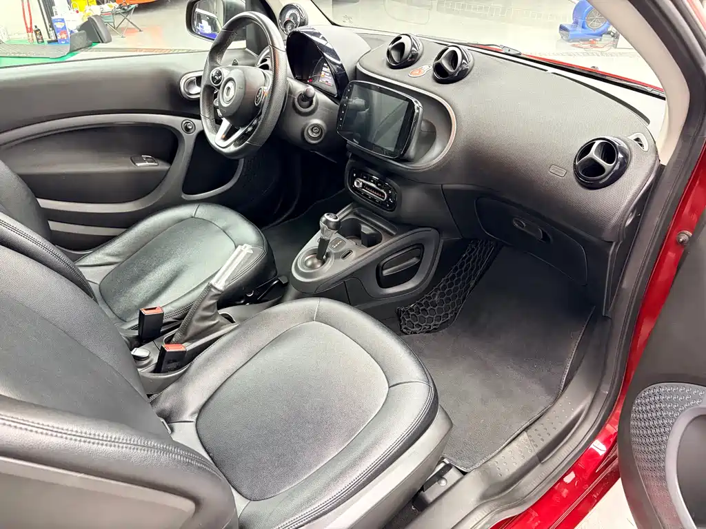 smart Fortwo 2019 — фото 9