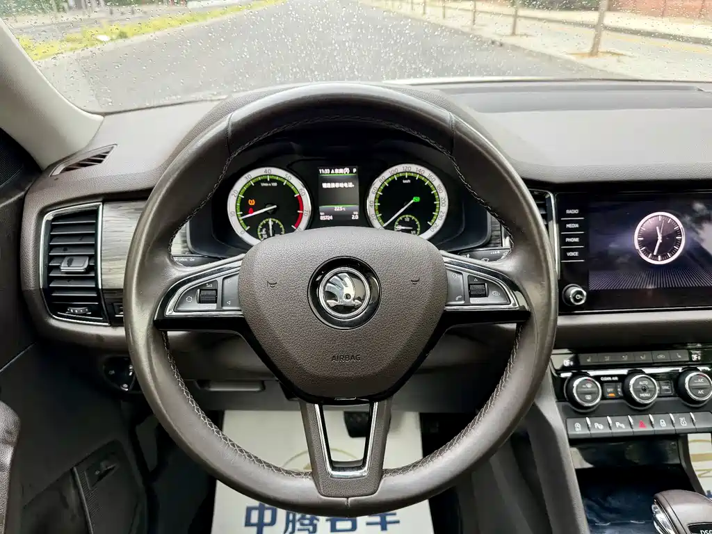 Skoda Kodiaq 2017 — фото 12