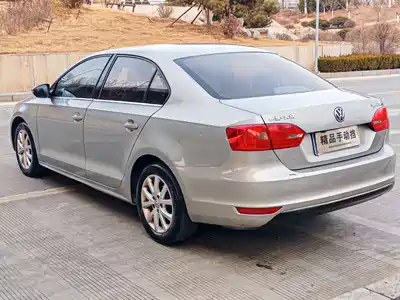 Volkswagen Sagitar 2014