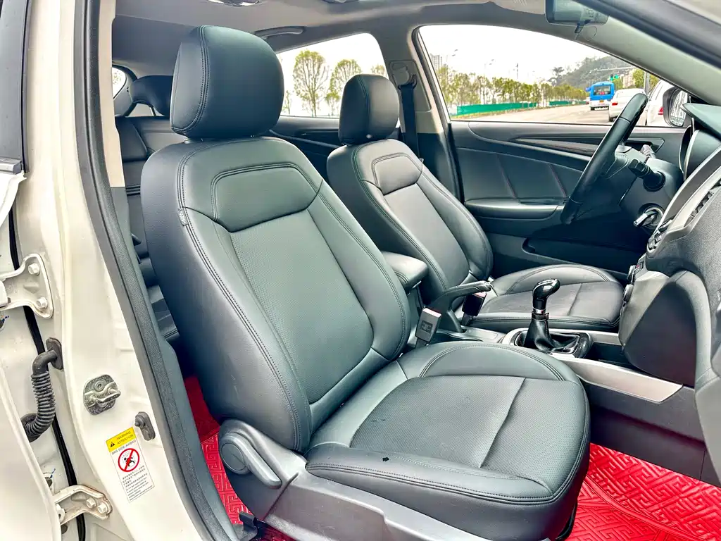 Changan Eado XT 2015 — фото 29