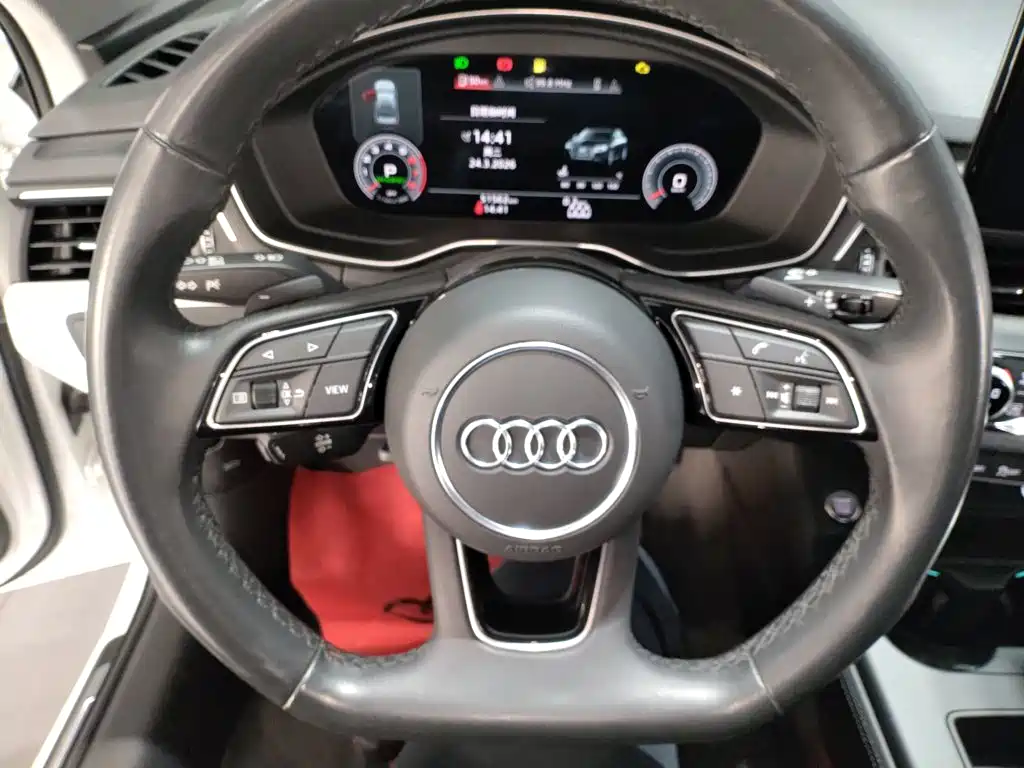 Audi A4L 2023 — фото 11