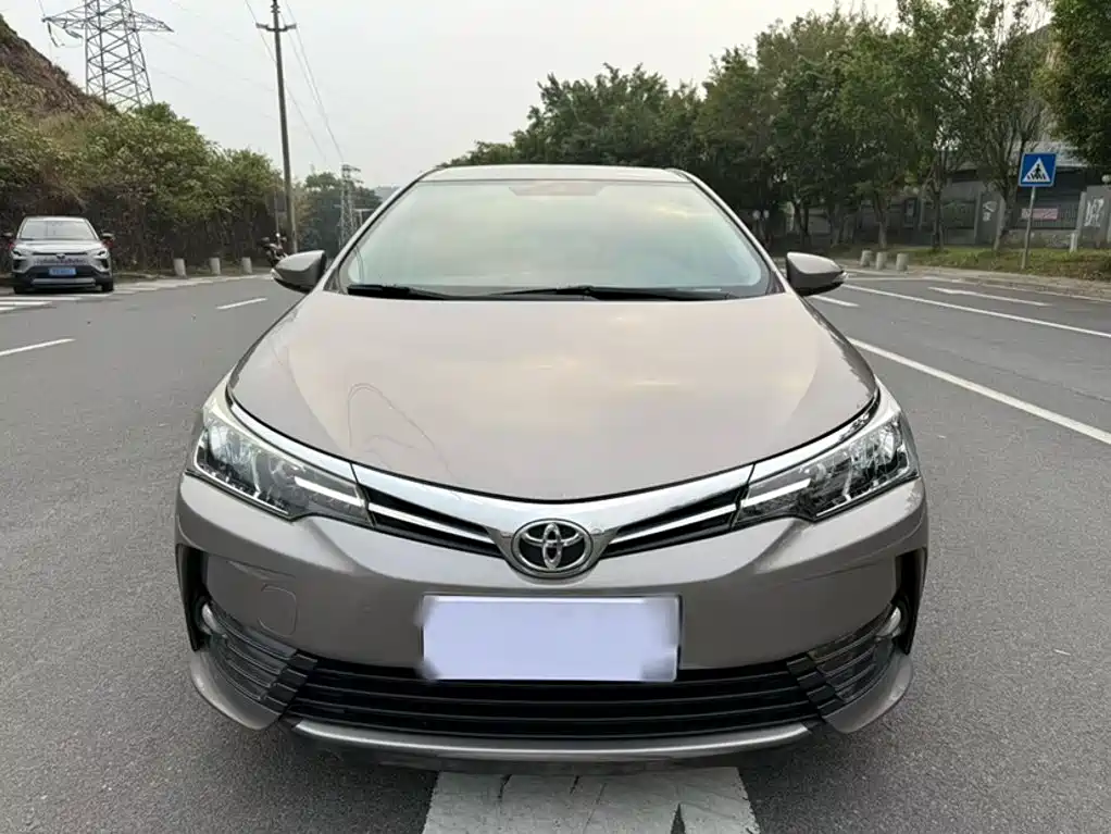 Toyota Corolla 2019 — фото 22