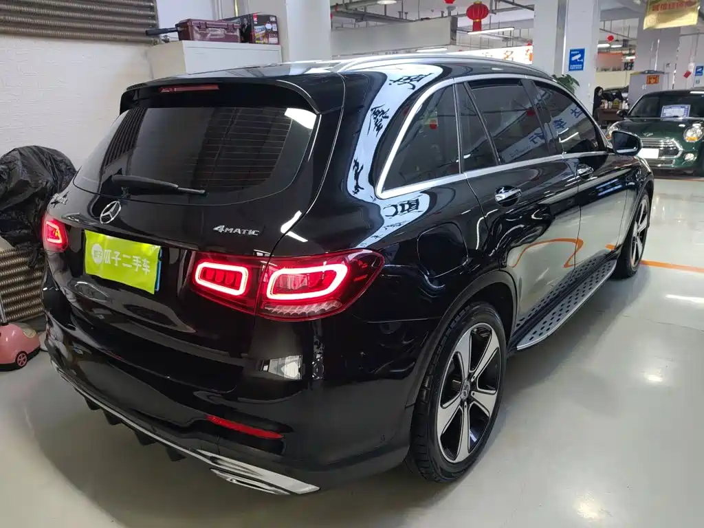 Mercedes-Benz GLC 2023