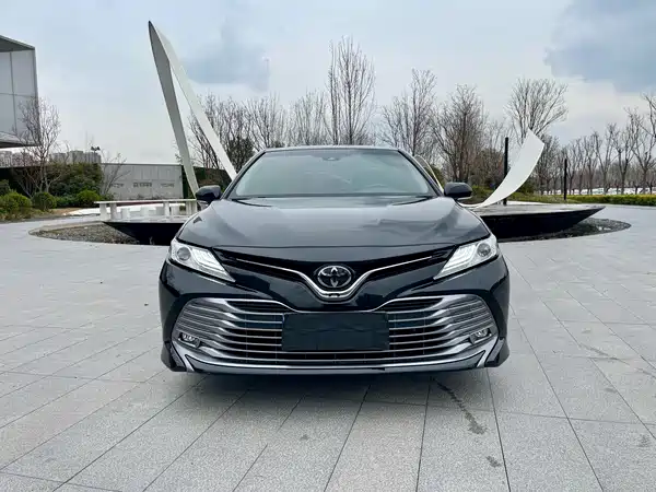 Toyota Camry 2019