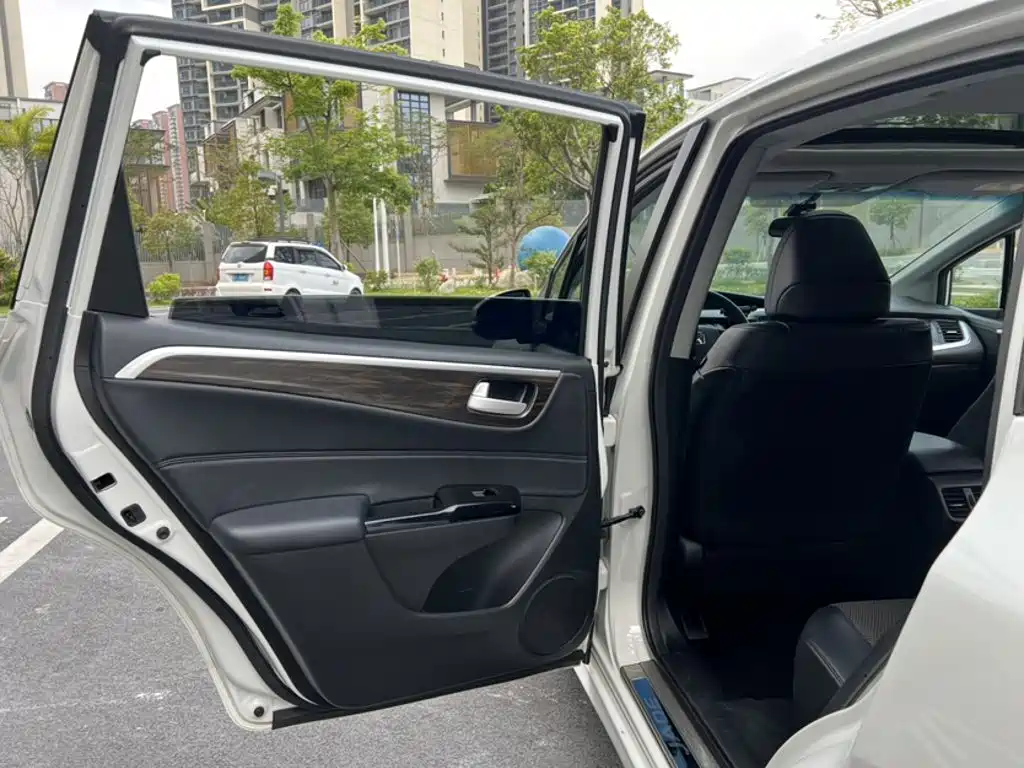 Honda Jade 2019 — фото 18