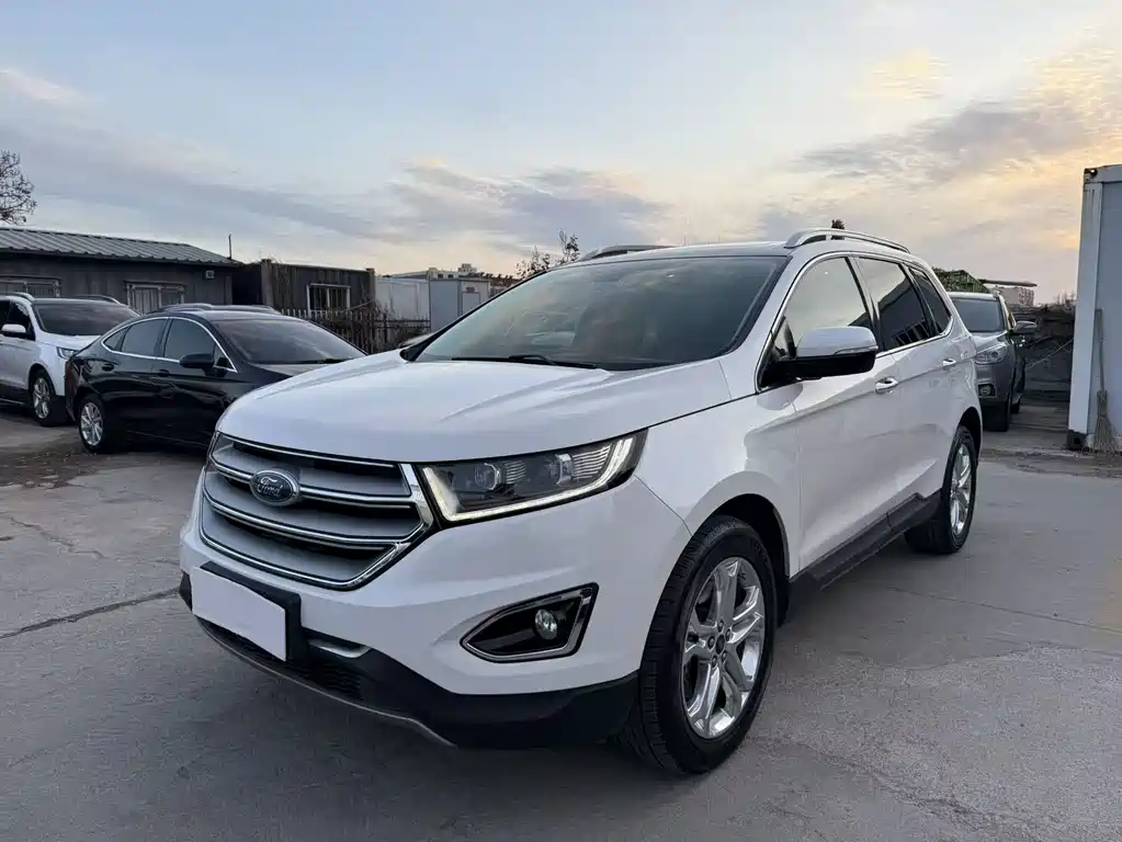 Ford Edge 2016 — фото 1
