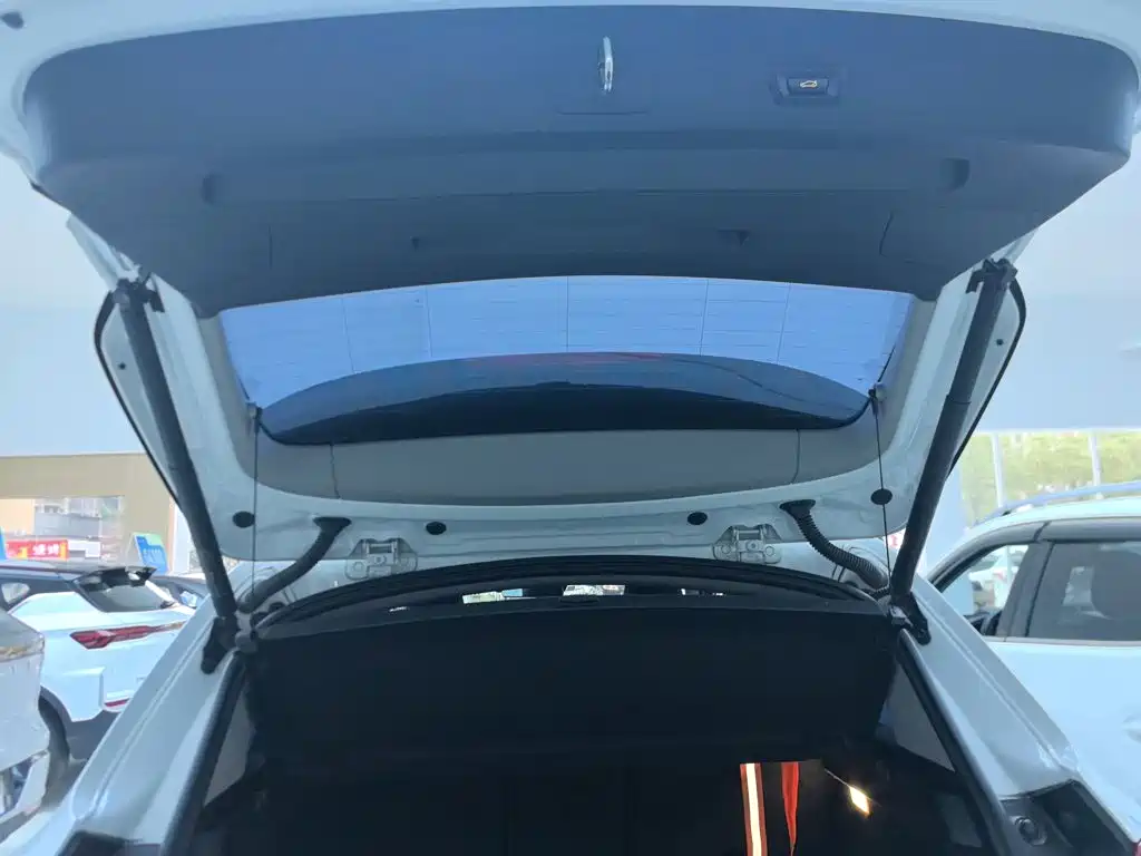 BMW X1 2019 — фото 15