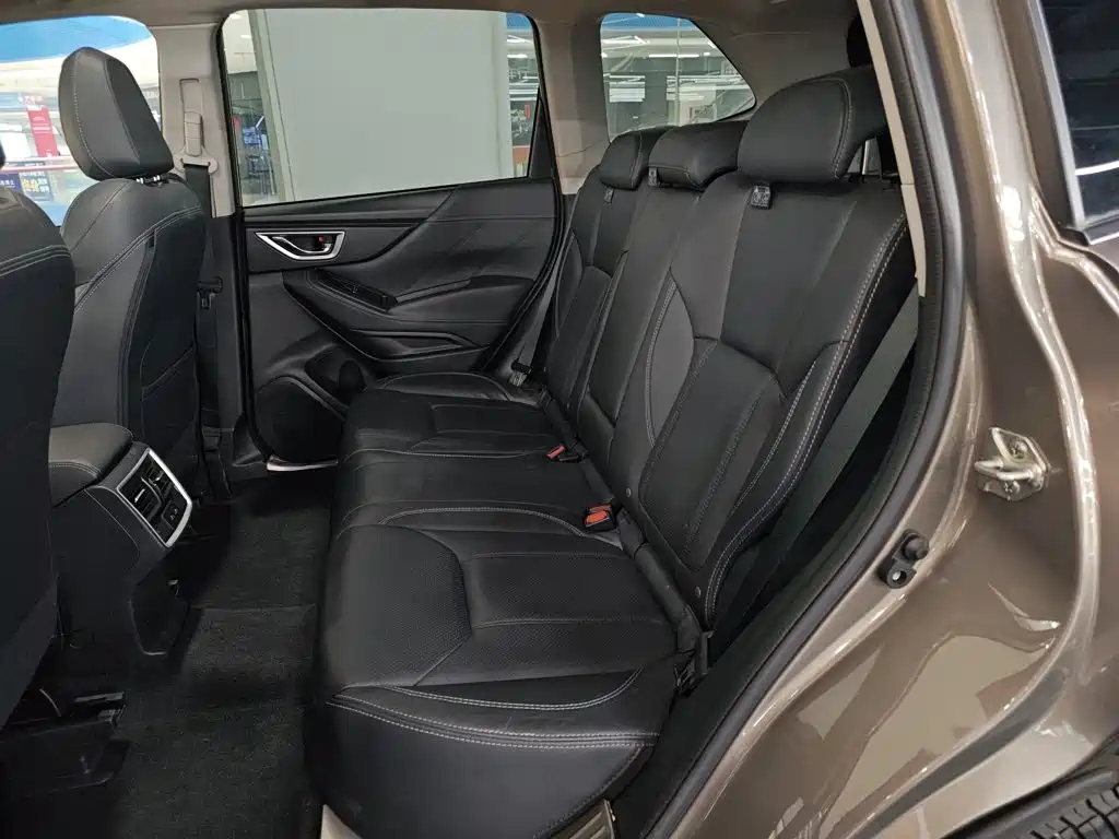 Subaru Forester 2021 — фото 13