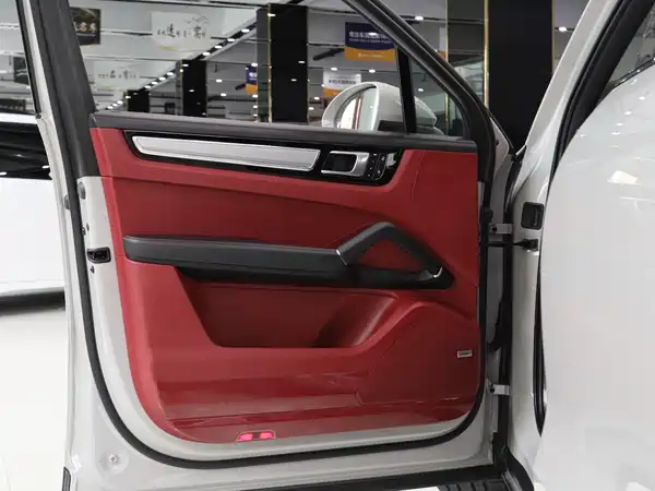 Porsche Cayenne New Energy 2022