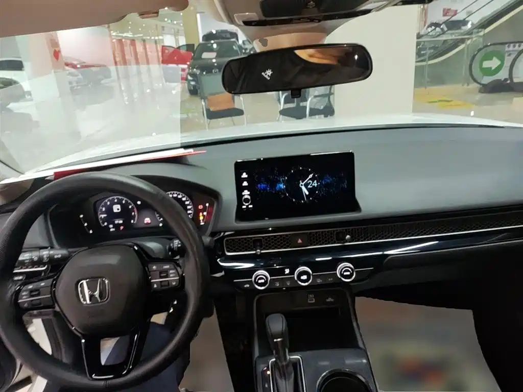 Honda Civic 2024 — фото 10