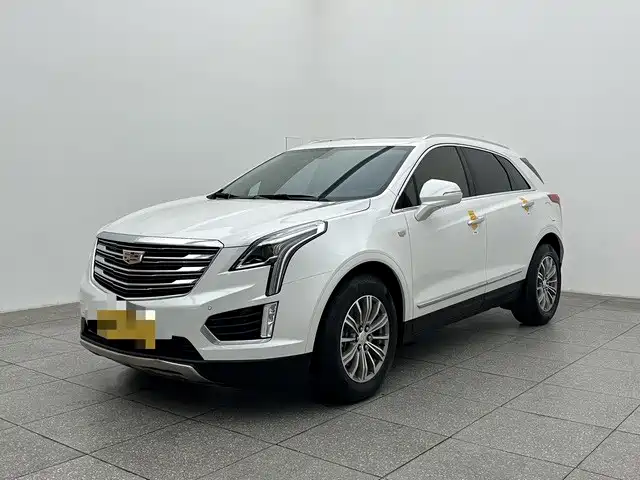 Cadillac XT5 2017 — фото 1