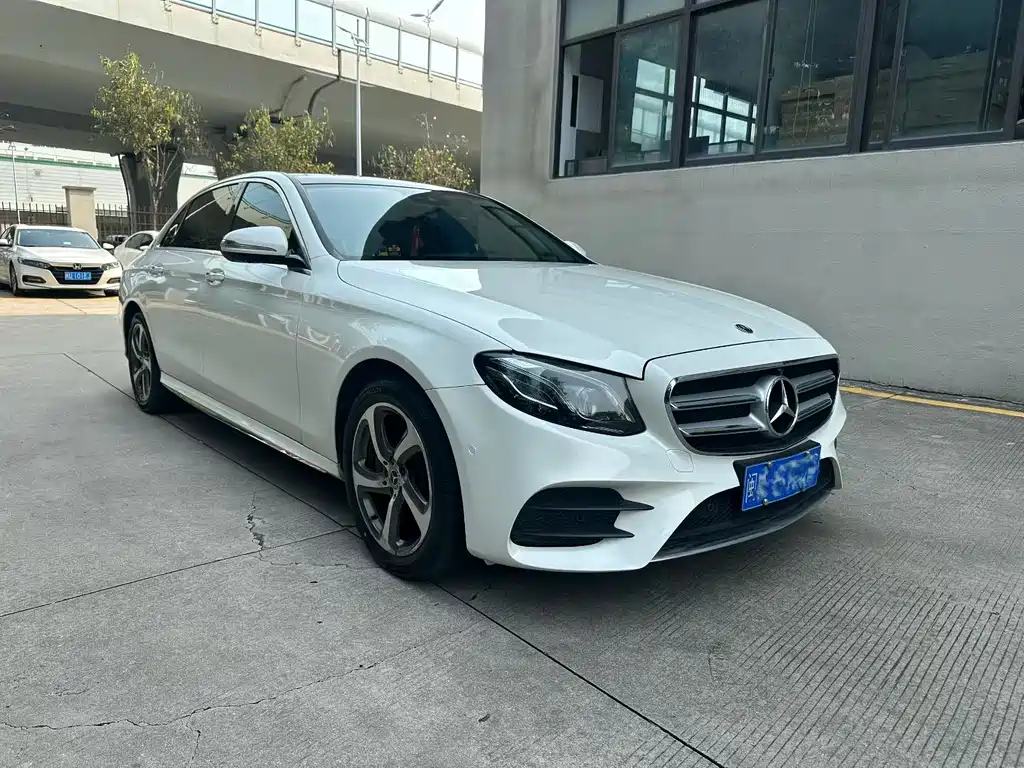 Mercedes-Benz E-Class 2017 — фото 3