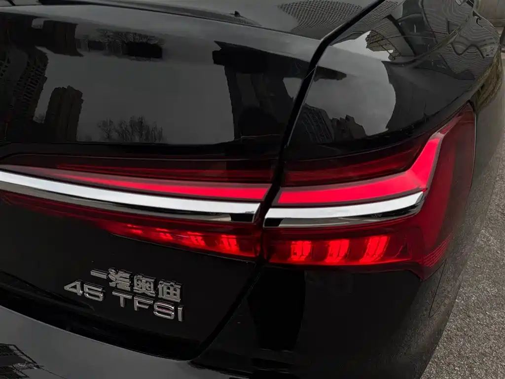 Audi A6L 2021 — фото 20