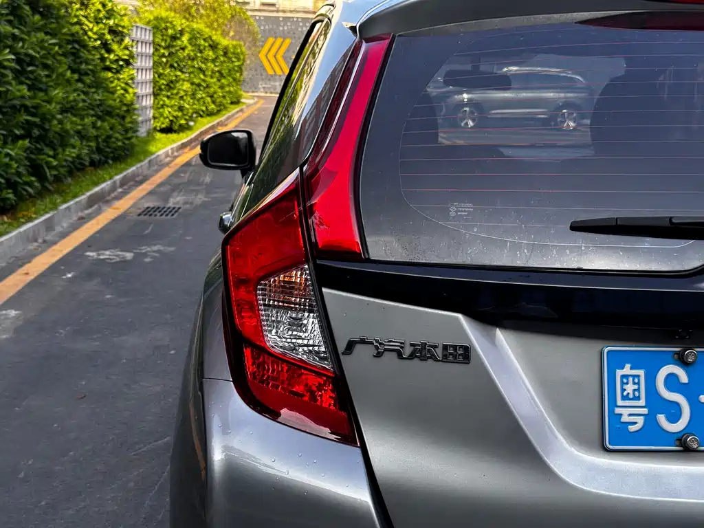 Honda Fit 2016 — фото 10