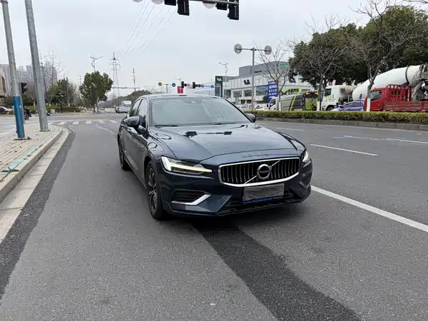 Volvo S60 2021
