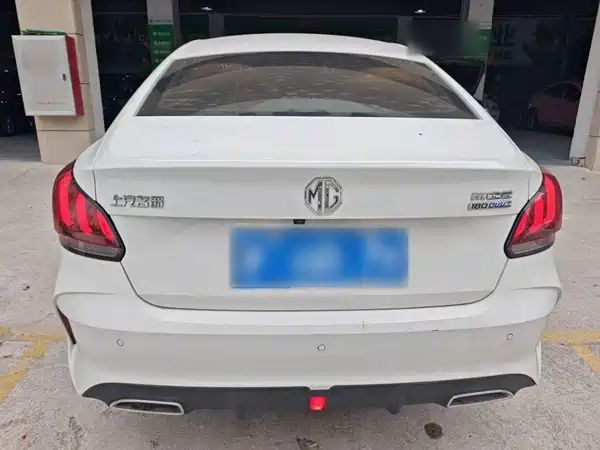 MG MG5 2022