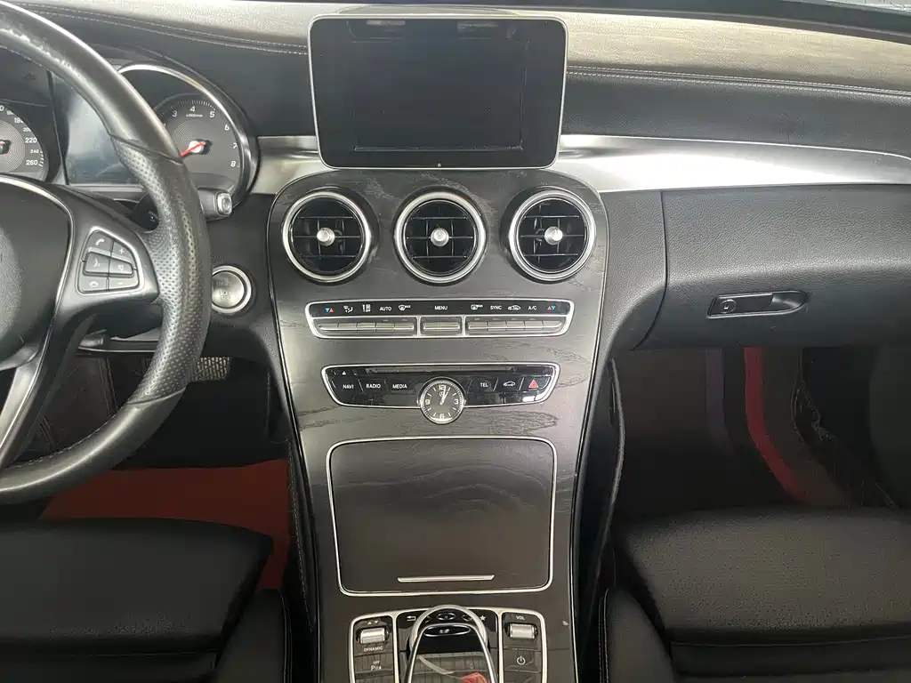 Mercedes-Benz C-Class 2017 — фото 6