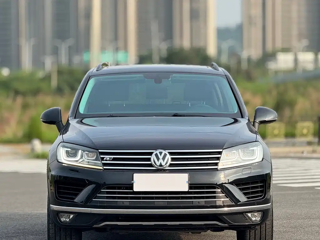 Volkswagen Touareg 2018 — фото 2