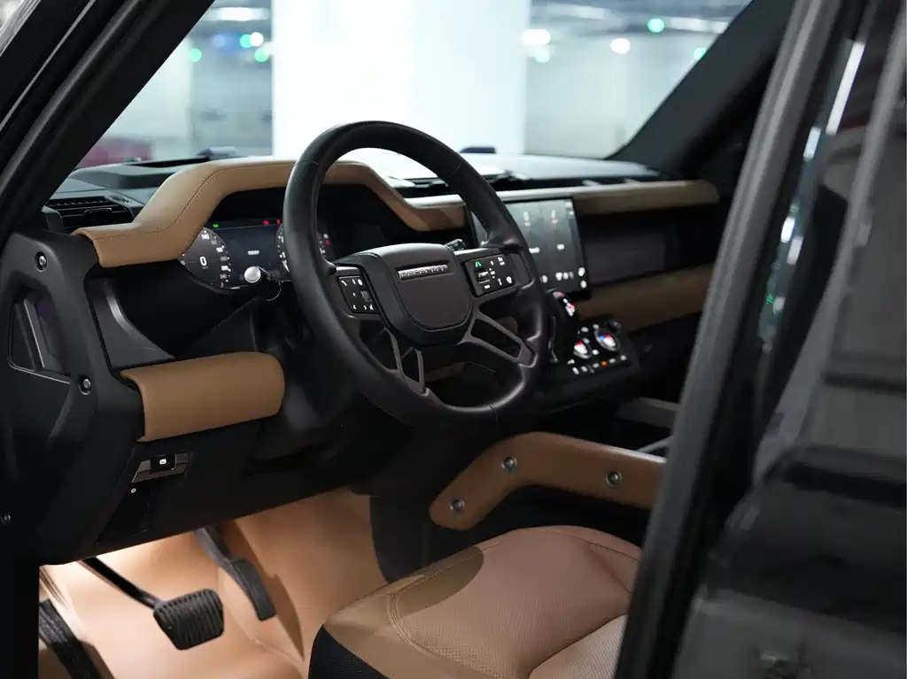 Land Rover Defender 2025 — фото 13