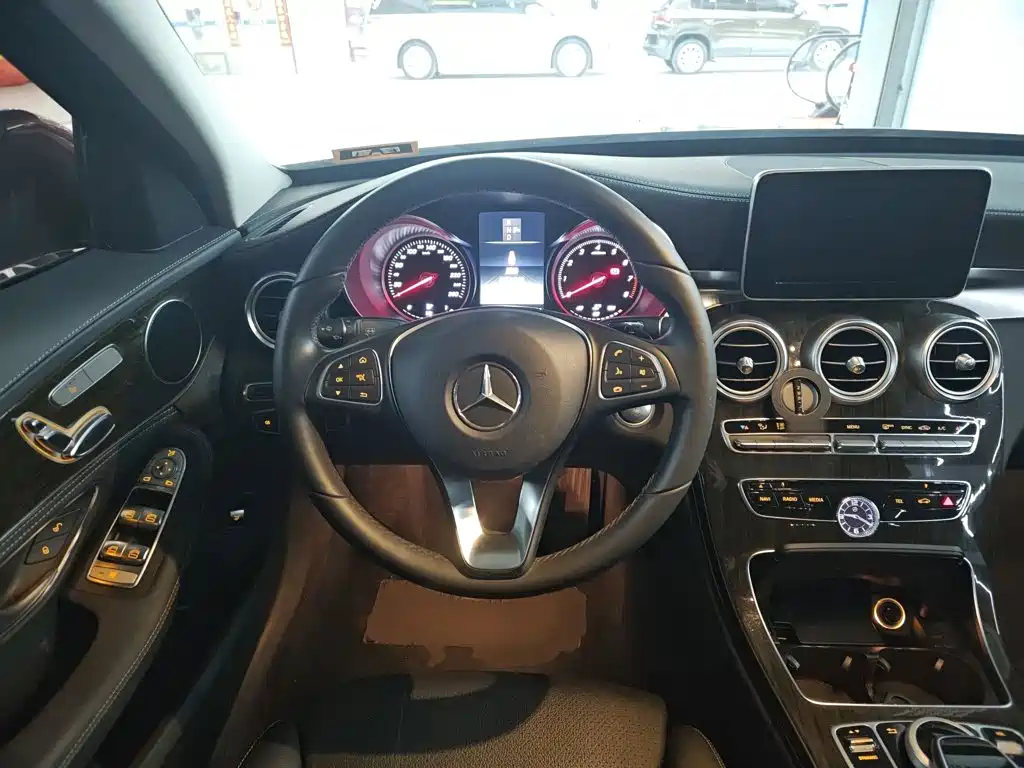 Mercedes-Benz C-Class 2016 — фото 11