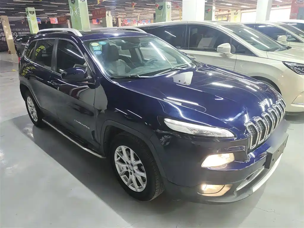 Jeep Cherokee 2018 — фото 20