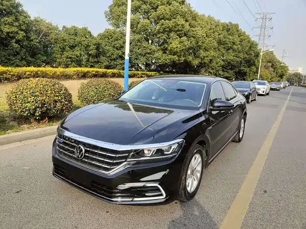 Volkswagen Passat Plug-In Hybrid 2022