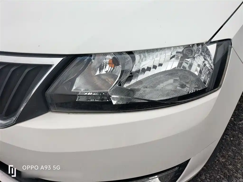 Skoda Rapid 2017 — фото 24