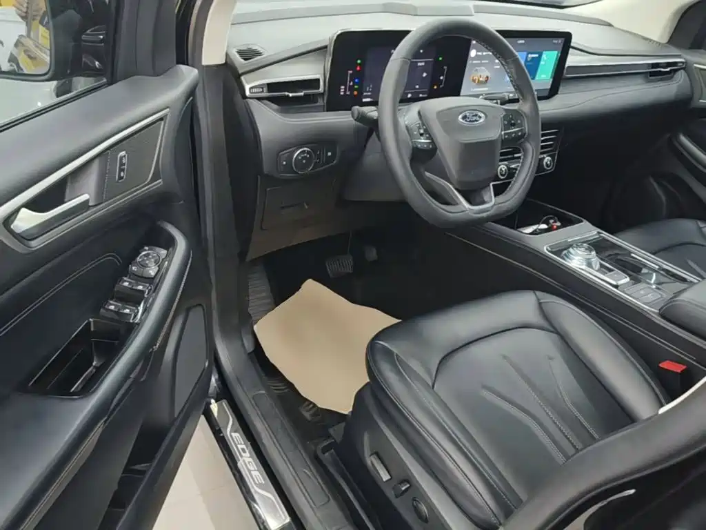 Ford Edge 2021 — фото 12