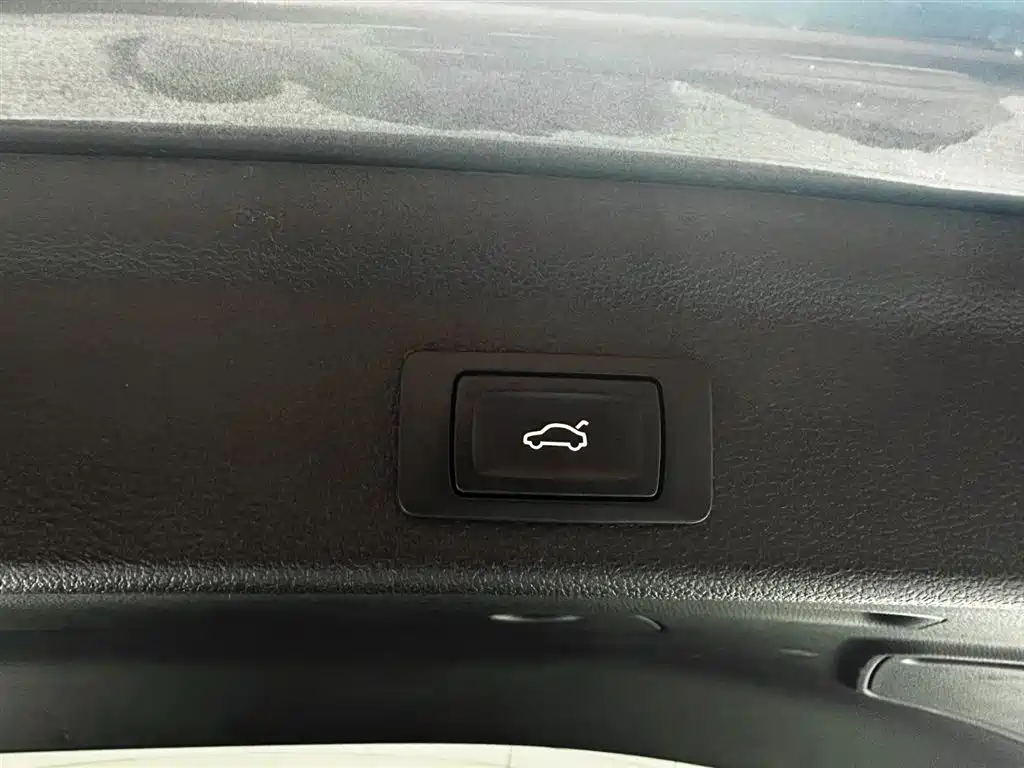 Audi Q3 2022 — фото 18