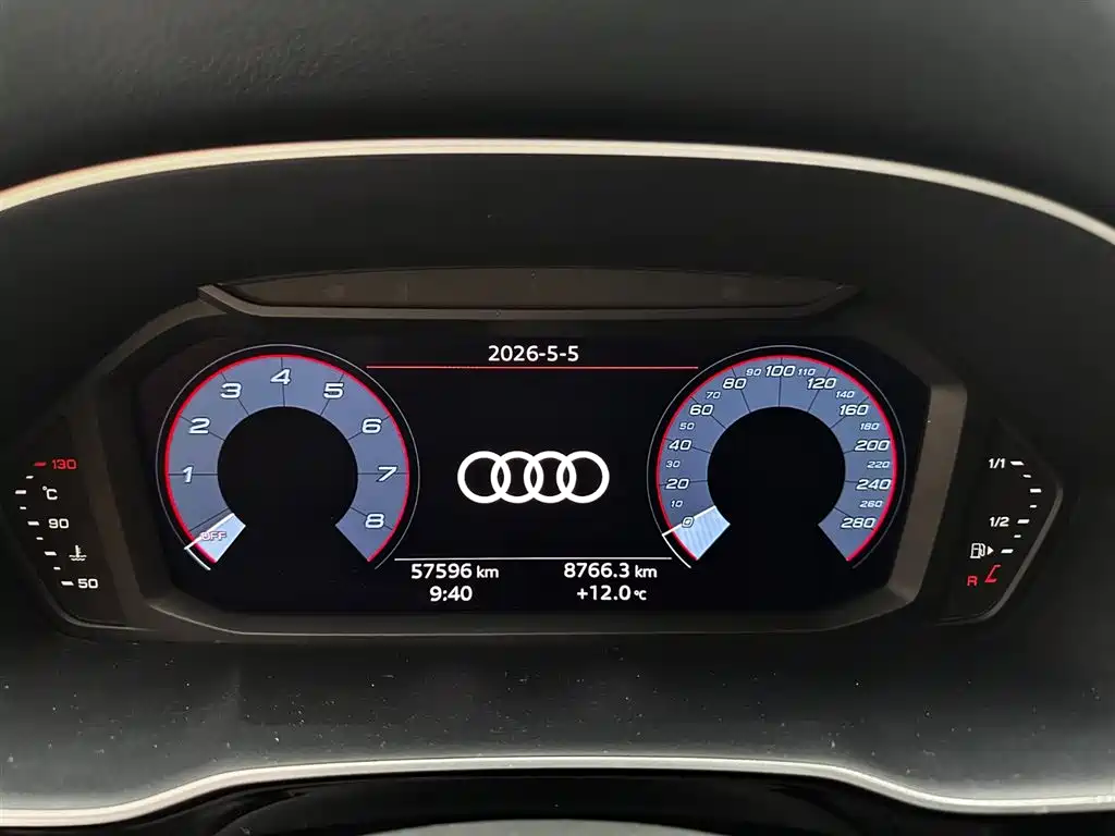 Audi Q3 2022 — фото 12