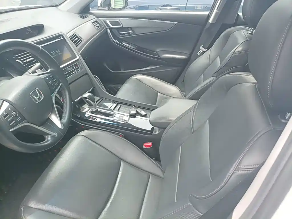 Honda Spirior 2016 — фото 15