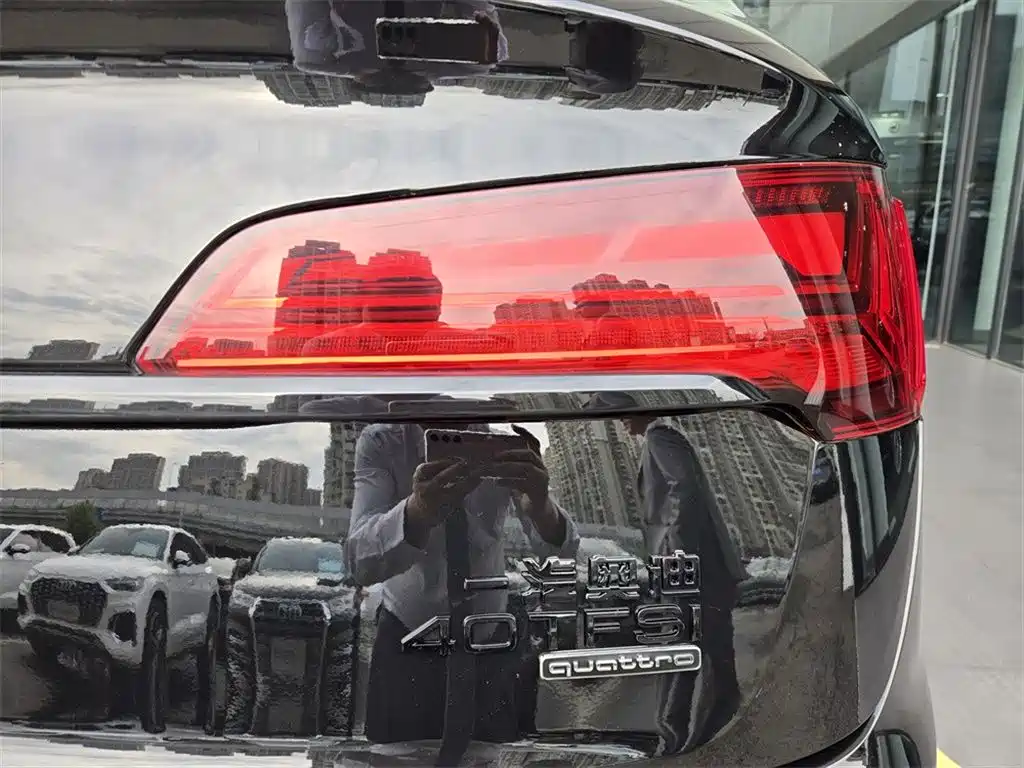 Audi Q5L Sportback 2023 — фото 13