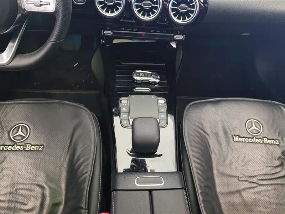 Mercedes-Benz A-Class 2022 — фото 16