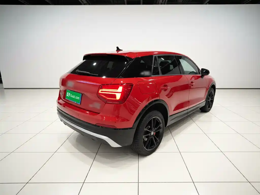 Audi Q2L 2018