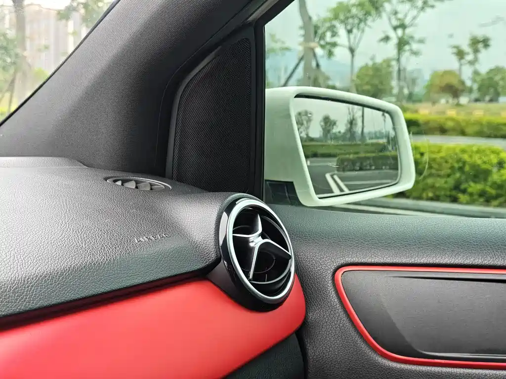 Mercedes-Benz B-Class 2017 — фото 26