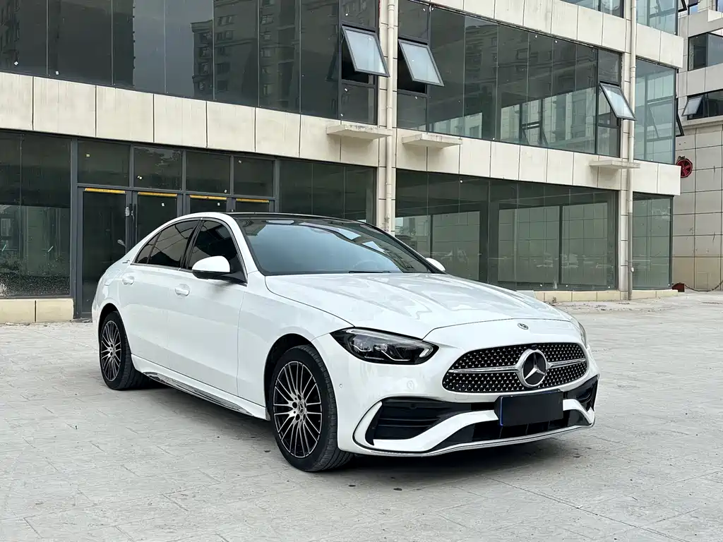 Mercedes-Benz C-Class 2023 — фото 2